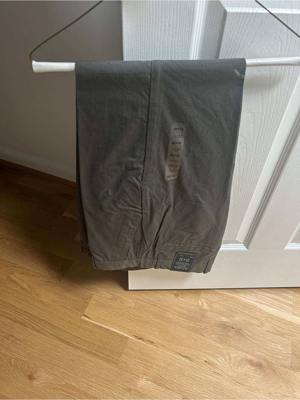 GAP Men's Gray Chinos